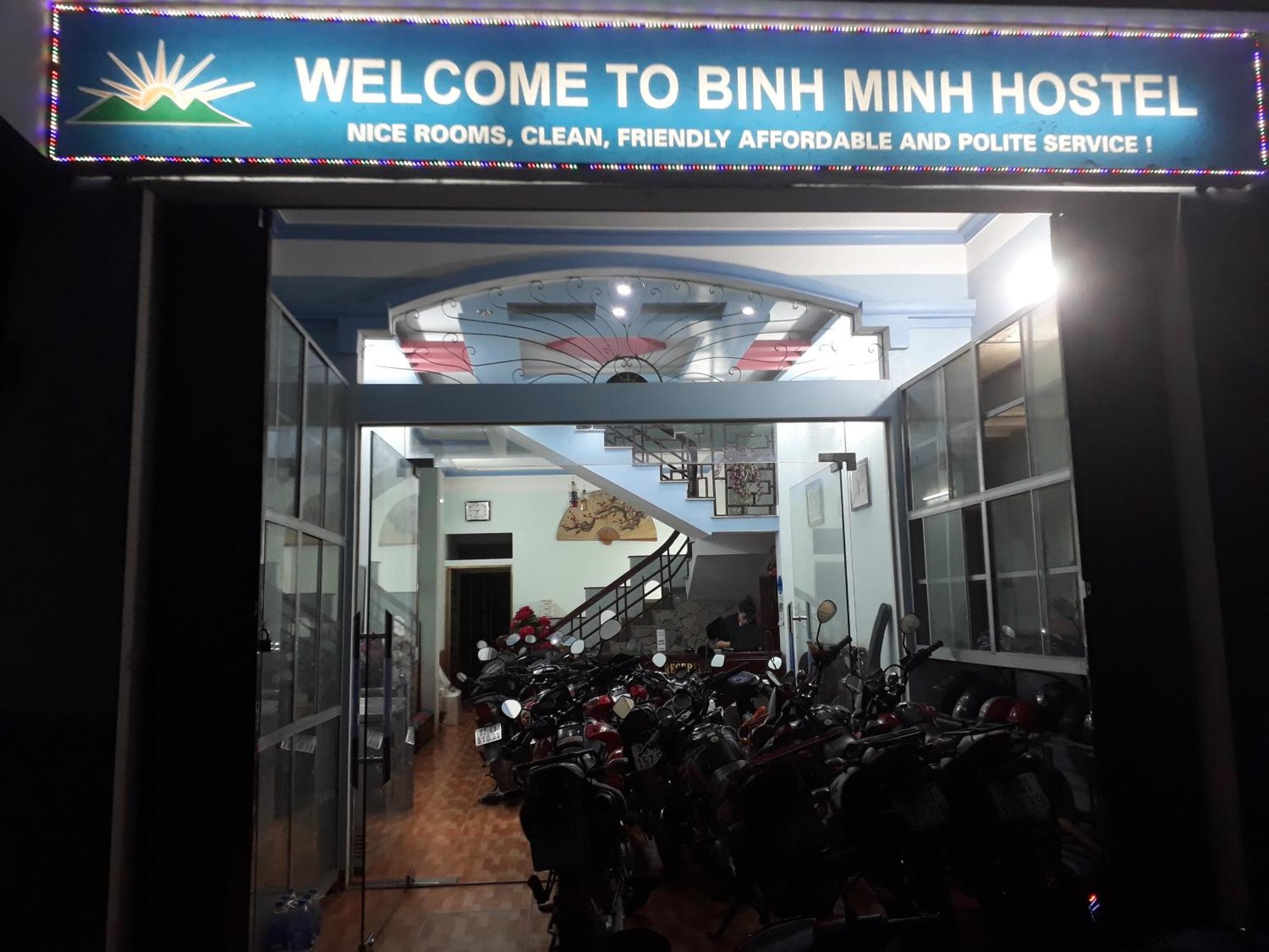 Binh Minh Hostel Đồng Văn Esterno foto