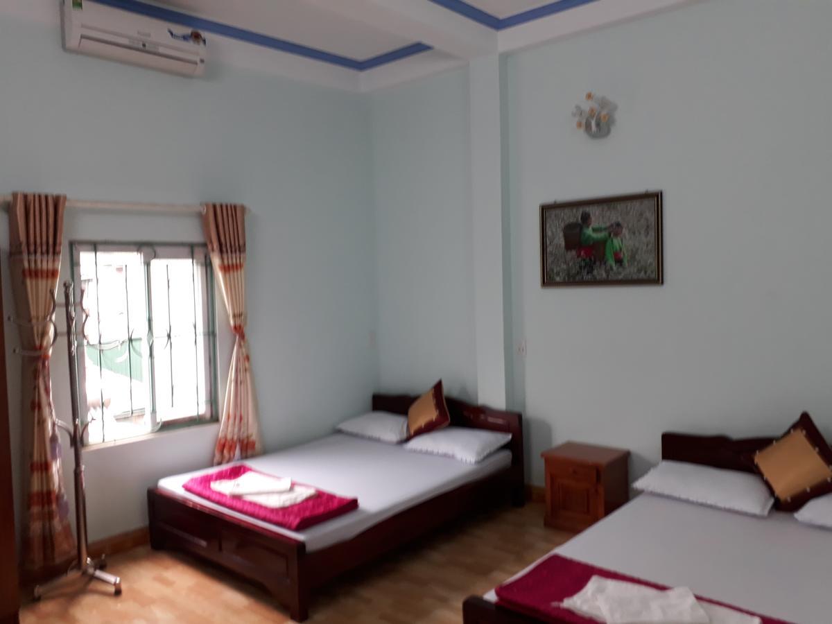Binh Minh Hostel Đồng Văn Esterno foto